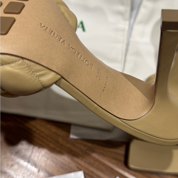 Bottega Veneta Tan Quilted Mules - Picture 4 of 5